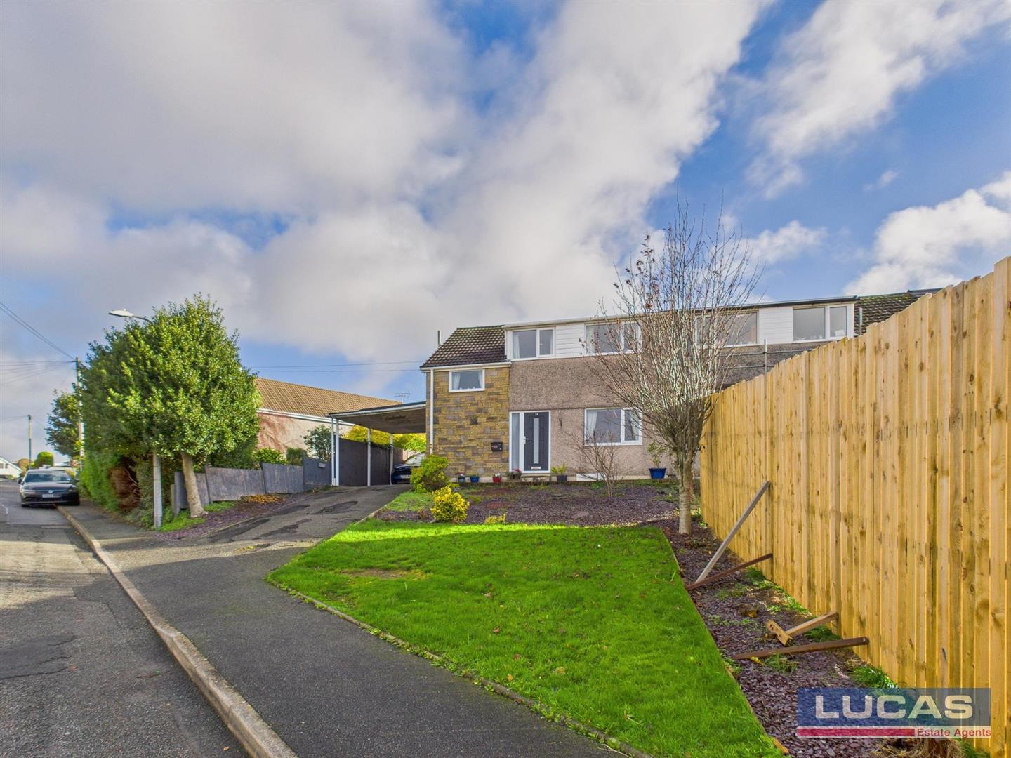 24 Lon Y Wennol, Llanfairpwll